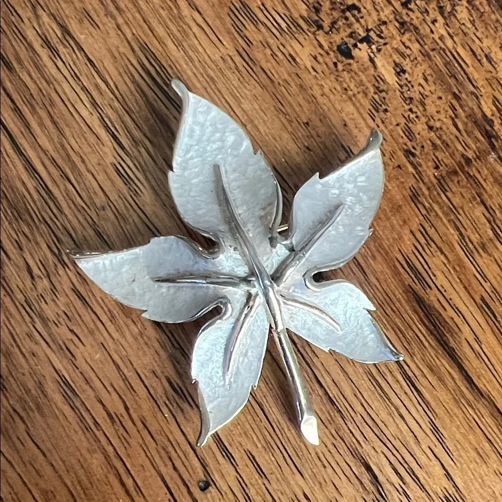 Pastelli Vintage Brushed Silver Maple Tree Leaf Pin Brooch Gold Trim